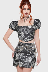 Lilithra Top